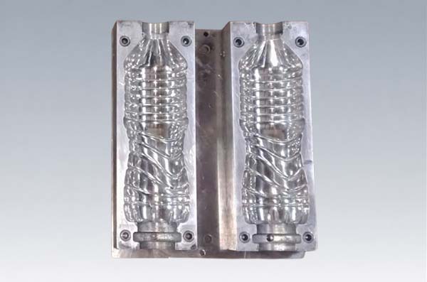 Plastic Pet Bottle Blow Molds